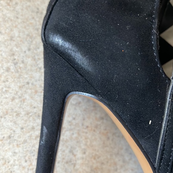 3 For $12 Womens Report Heels - Picture 5 of 13